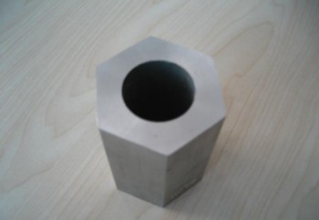 内圓外六角管